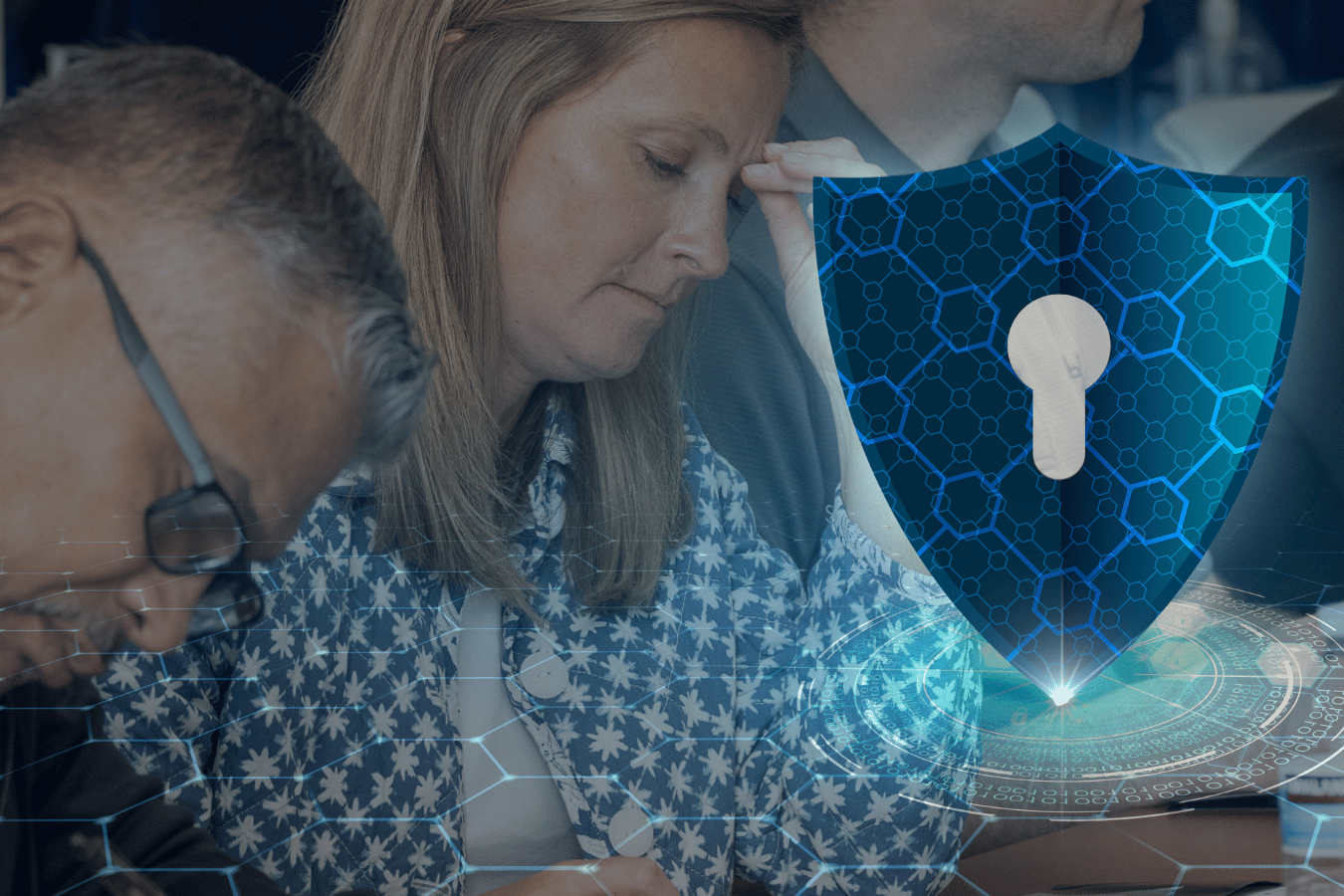 employees taking noteson cybersecurity